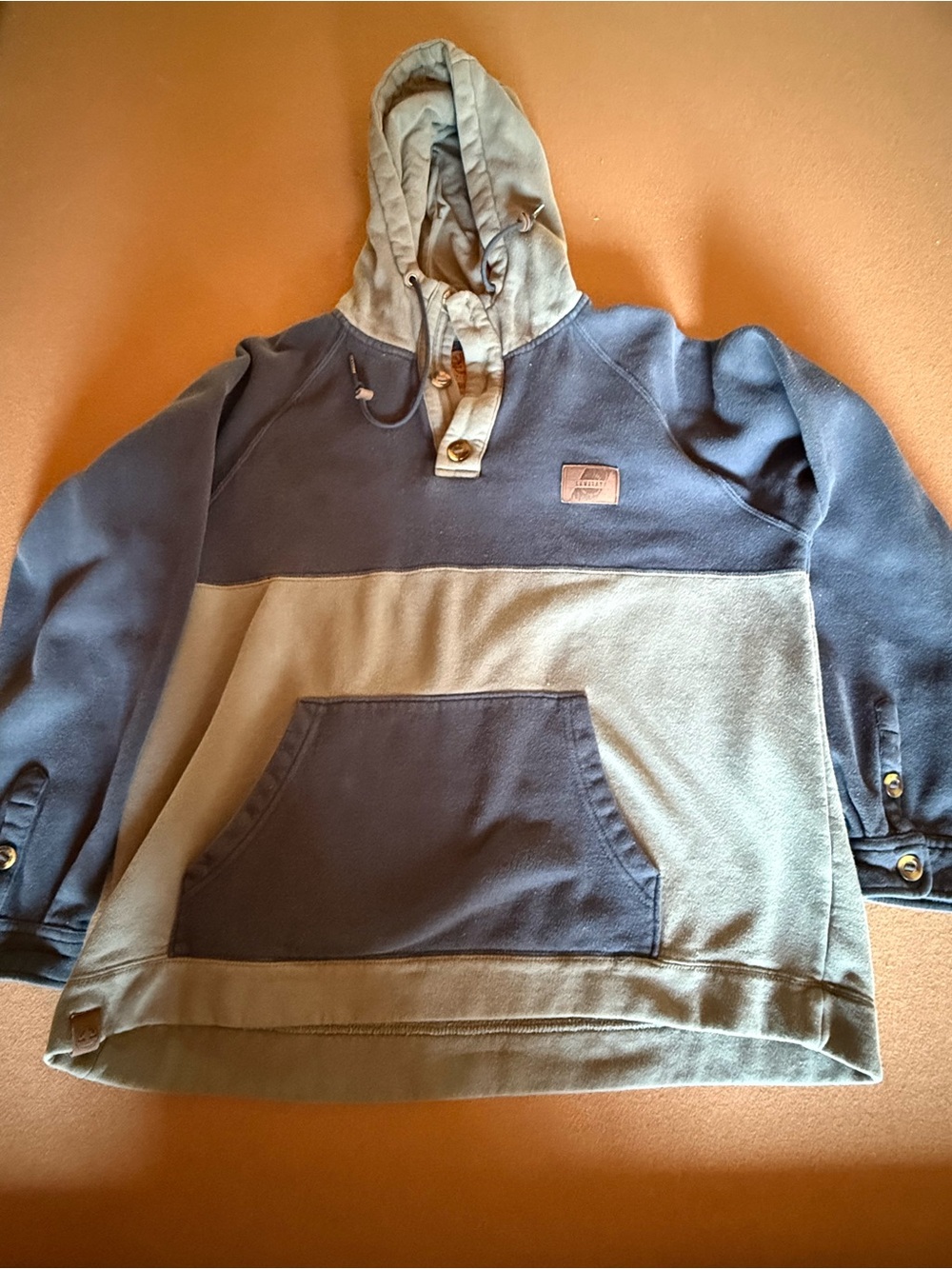 Levitate brand size large Two-Tone Men's Pullover Hoodie - Olive & Navy